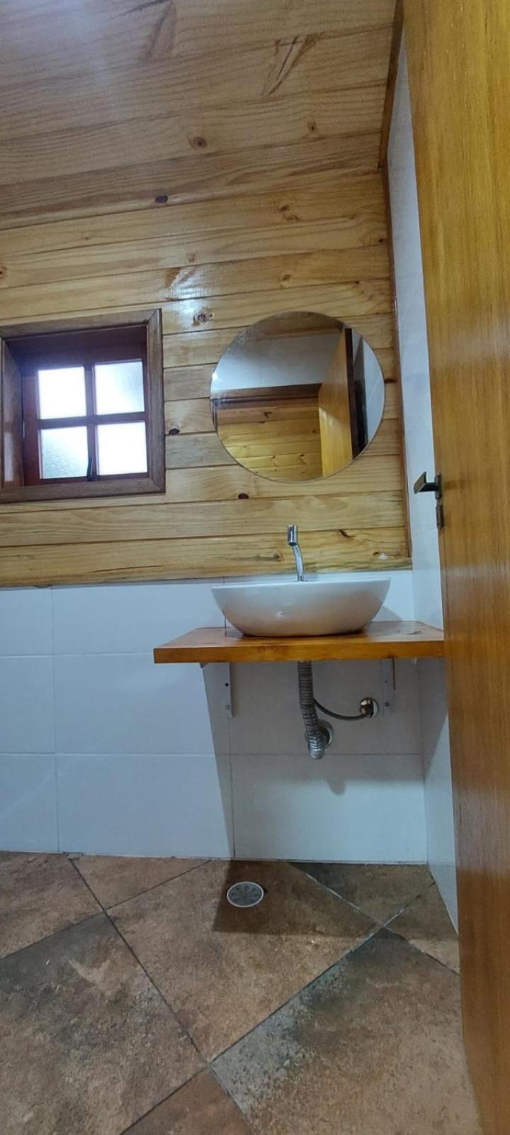 Hotel Chale Com Hidromassagem Da Vick à Campos do Jordão Extérieur photo