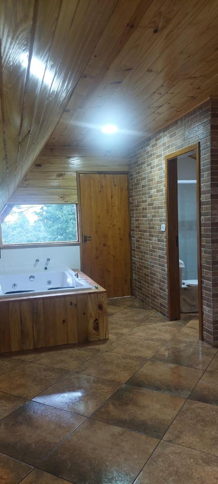 Hotel Chale Com Hidromassagem Da Vick à Campos do Jordão Extérieur photo