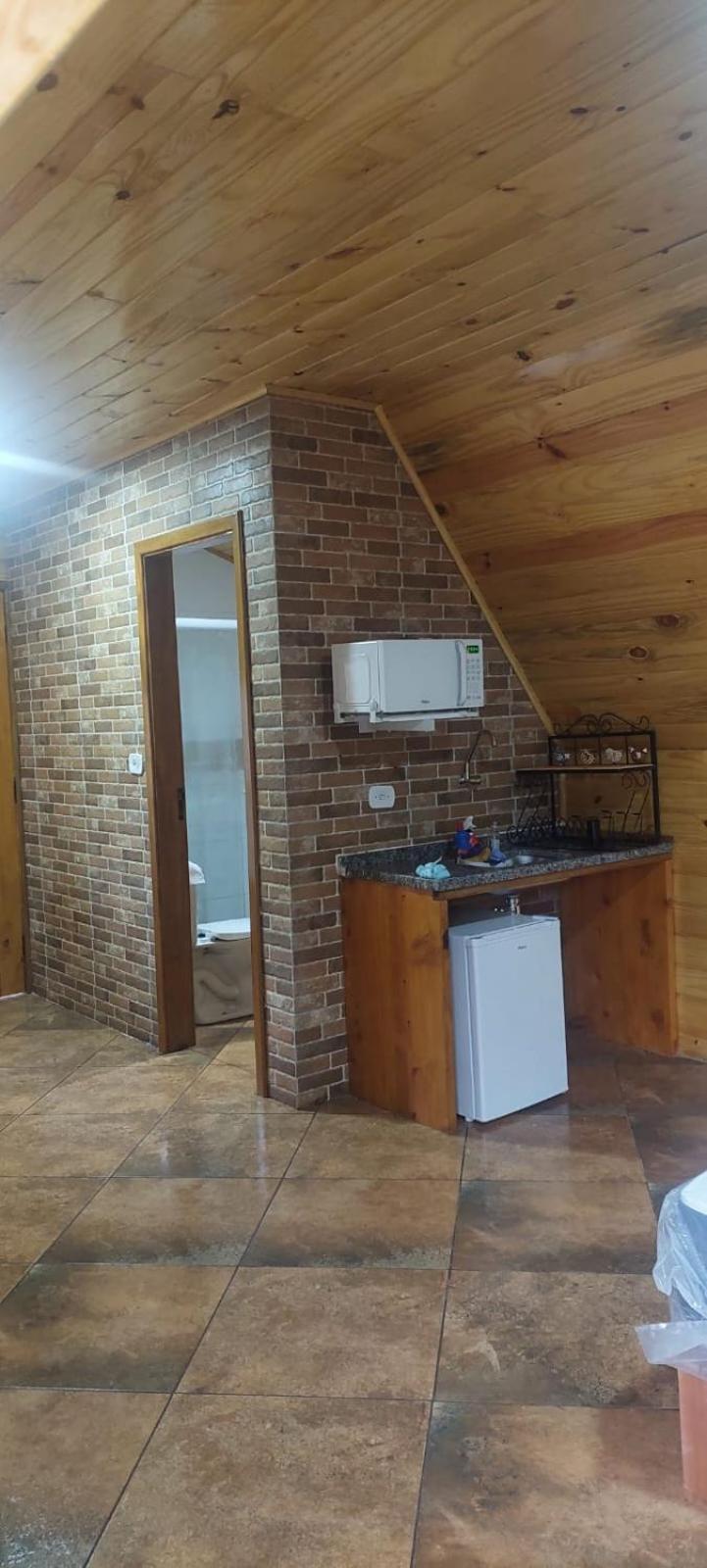 Hotel Chale Com Hidromassagem Da Vick à Campos do Jordão Extérieur photo